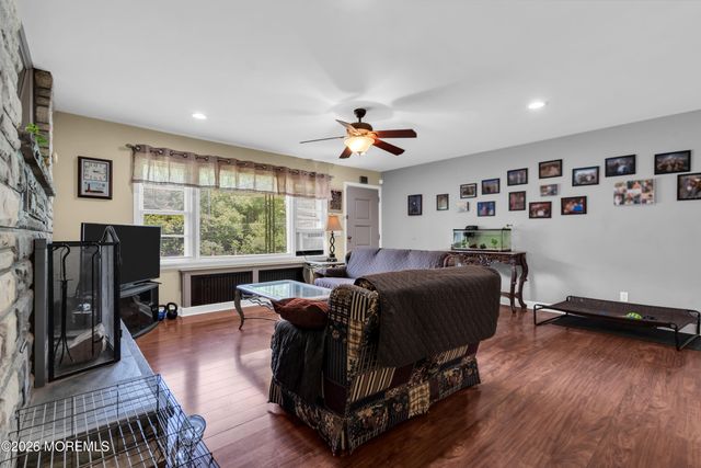 556 Spotswood Englishtown Road, Monroe, NJ 08831