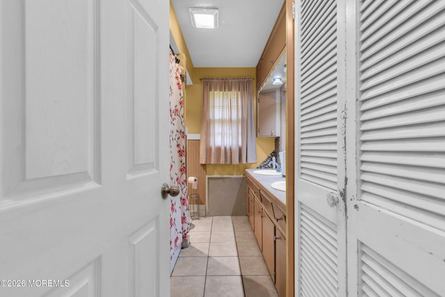 556 Spotswood Englishtown Road, Monroe, NJ 08831