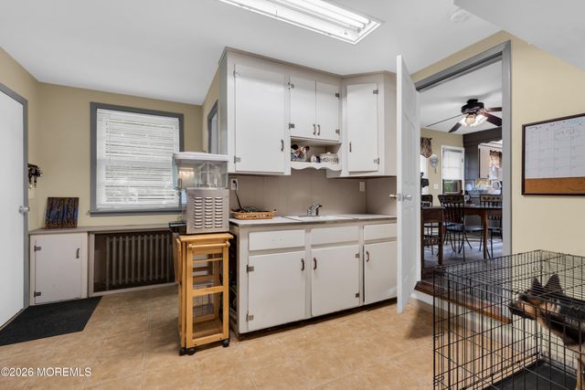 556 Spotswood Englishtown Road, Monroe, NJ 08831