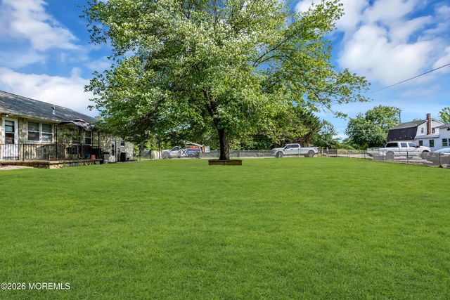 556 Spotswood Englishtown Road, Monroe, NJ 08831