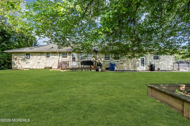556 Spotswood Englishtown Road, Monroe, NJ 08831