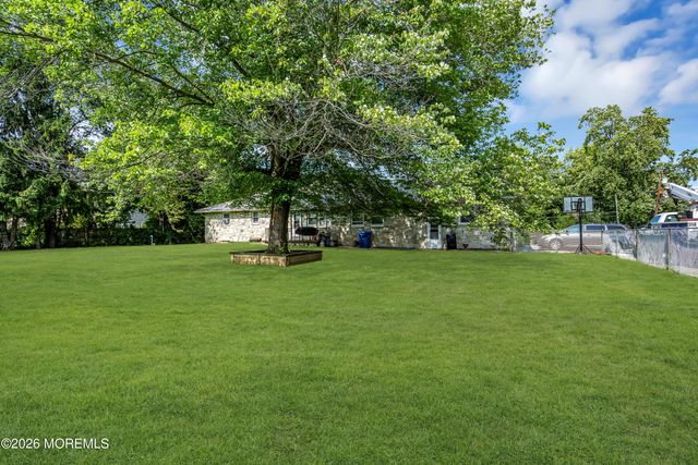 556 Spotswood Englishtown Road, Monroe, NJ 08831