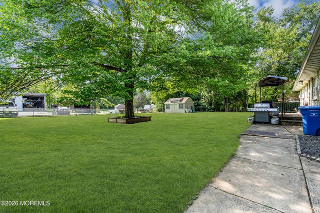 556 Spotswood Englishtown Road, Monroe, NJ 08831