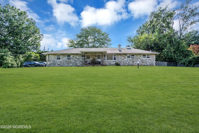 556 Spotswood Englishtown Road, Monroe, NJ 08831