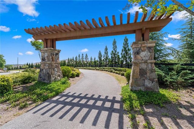 6931 Scenic Overlook Trace, Flowery Branch, GA 30542