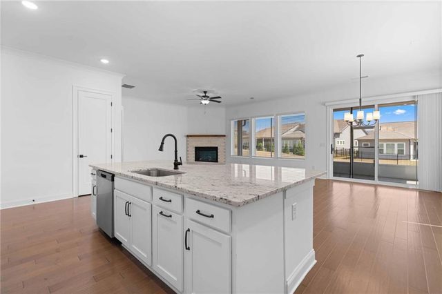6931 Scenic Overlook Trace, Flowery Branch, GA 30542