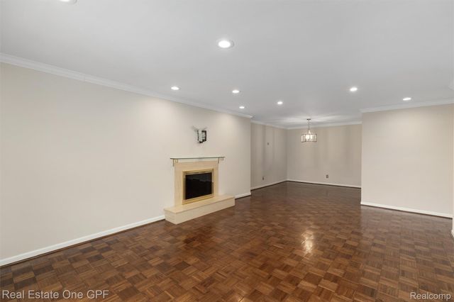 1750 Vernier Road 22, Grosse Pointe Woods, MI 48236