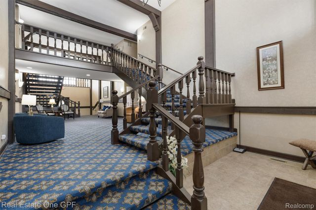 1750 Vernier Road 22, Grosse Pointe Woods, MI 48236