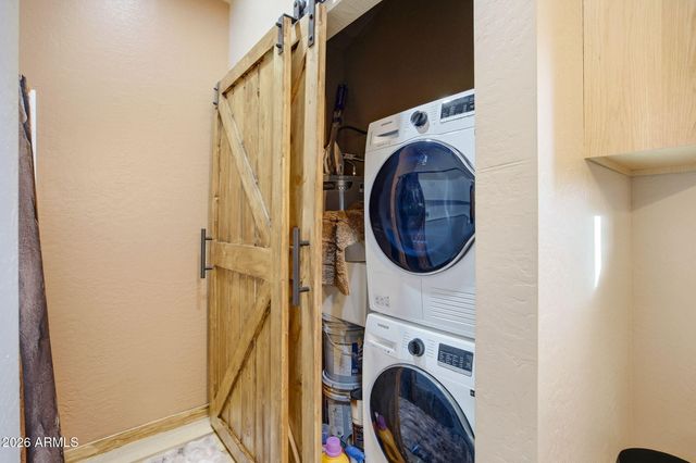 2230 PAGE Drive, Overgaard, AZ 85933