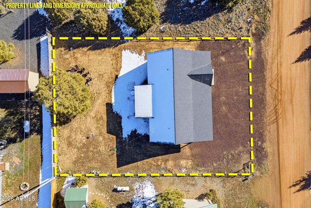 2230 PAGE Drive, Overgaard, AZ 85933