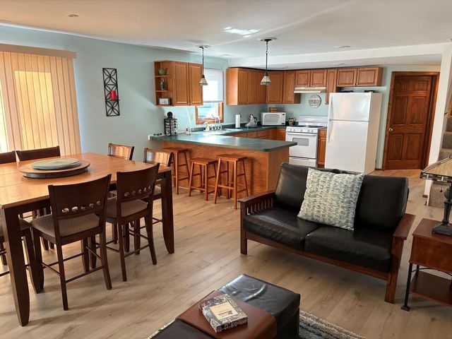 N3125 Tamarack ROAD, Lake Geneva, WI 53147