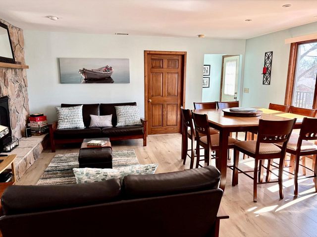 N3125 Tamarack ROAD, Lake Geneva, WI 53147