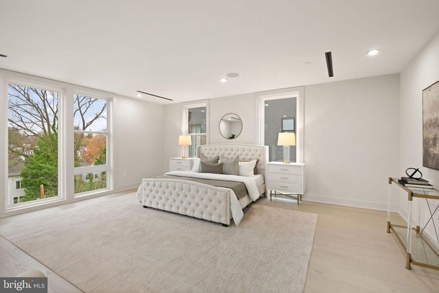 6116 30TH STREET, Washington, DC 20015