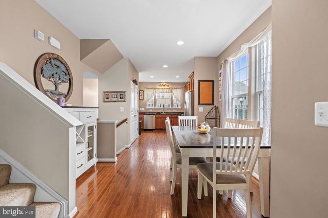 8214 HERITAGE CROSSING CT, Manassas, VA 20109