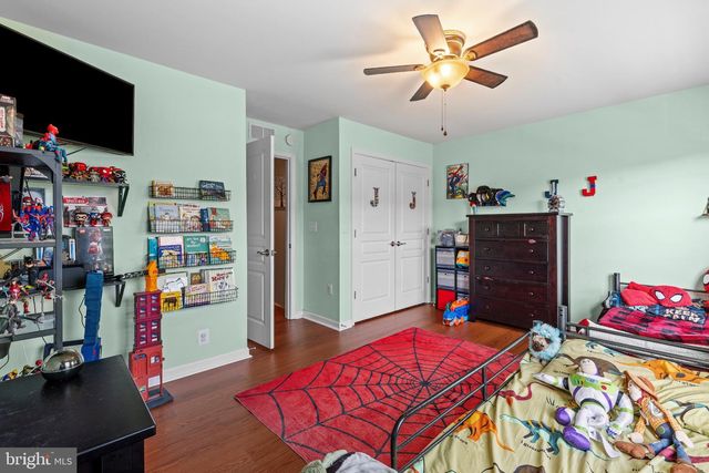 8214 HERITAGE CROSSING CT, Manassas, VA 20109