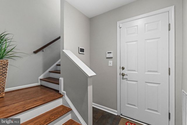8214 HERITAGE CROSSING CT, Manassas, VA 20109