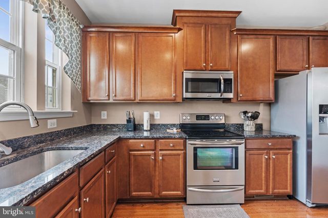 8214 HERITAGE CROSSING CT, Manassas, VA 20109