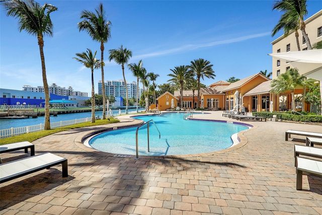 3340 NE 190th St 402, Aventura, FL 33180