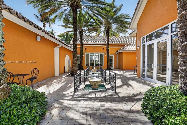 3340 NE 190th St 402, Aventura, FL 33180