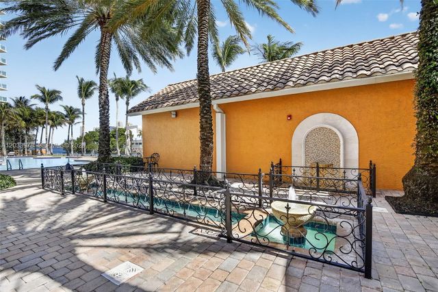 3340 NE 190th St 402, Aventura, FL 33180