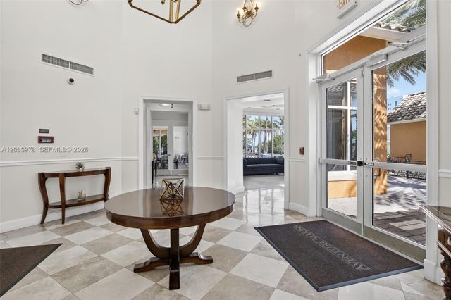 3340 NE 190th St 402, Aventura, FL 33180