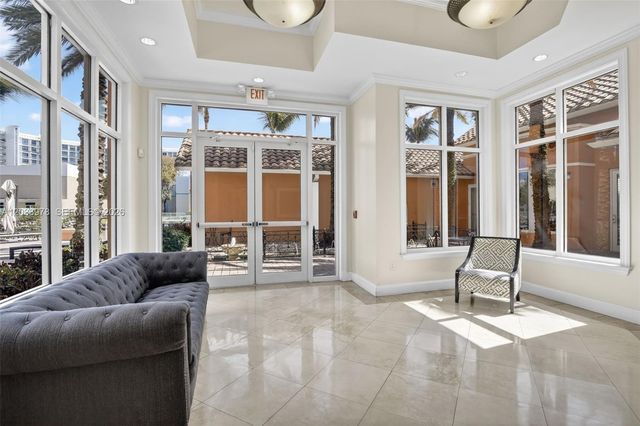 3340 NE 190th St 402, Aventura, FL 33180
