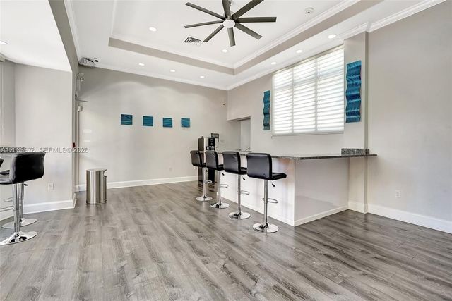 3340 NE 190th St 402, Aventura, FL 33180