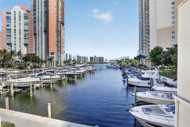 3340 NE 190th St 402, Aventura, FL 33180