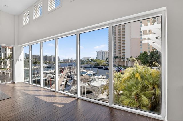3340 NE 190th St 402, Aventura, FL 33180