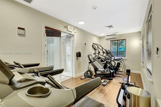 3340 NE 190th St 402, Aventura, FL 33180