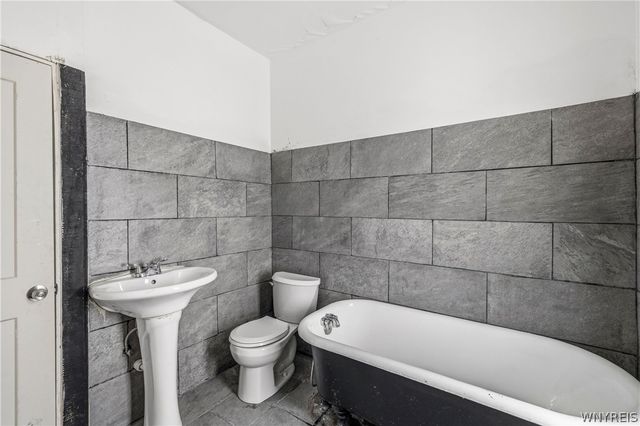 2311 Niagara Street, Buffalo, NY 14207
