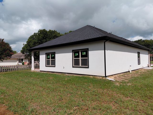 834 Park, Mexia, TX 76667