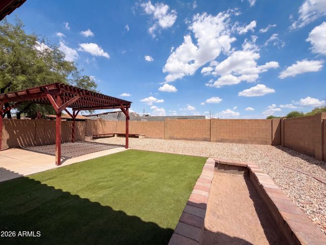 5641 S 10TH Drive, Phoenix, AZ 85041