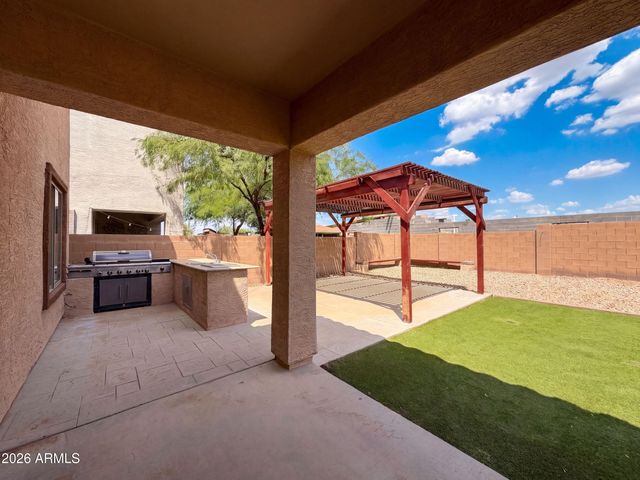 5641 S 10TH Drive, Phoenix, AZ 85041