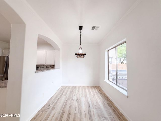 5641 S 10TH Drive, Phoenix, AZ 85041