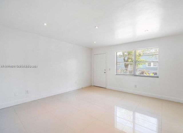 552 NE 61st St 4, Miami, FL 33137