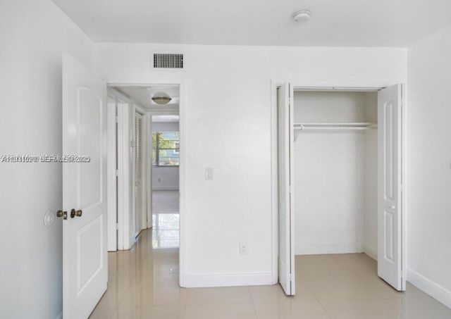 552 NE 61st St 4, Miami, FL 33137