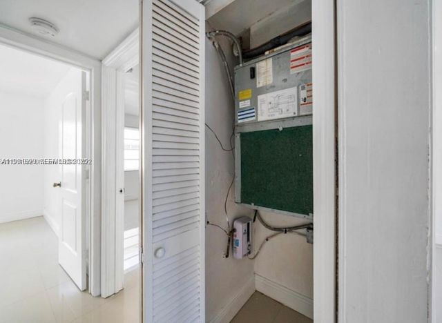 552 NE 61st St 4, Miami, FL 33137