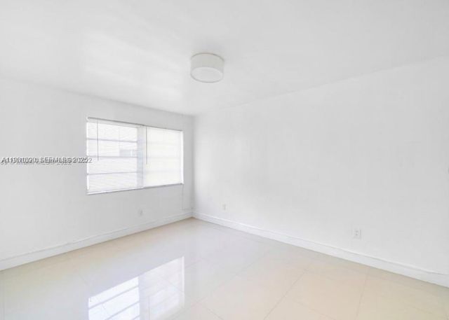 552 NE 61st St 4, Miami, FL 33137