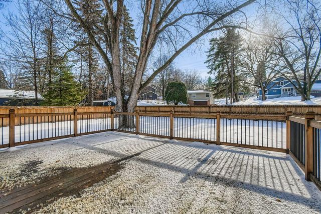 14921 Belvoir Drive, Minnetonka, MN 55345