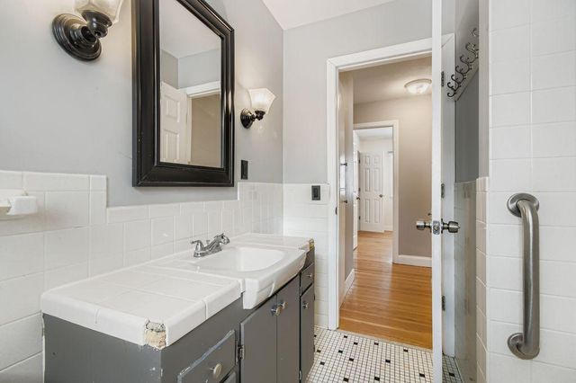 14921 Belvoir Drive, Minnetonka, MN 55345