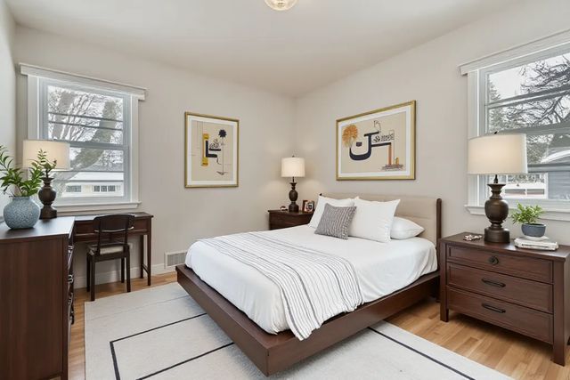 14921 Belvoir Drive, Minnetonka, MN 55345