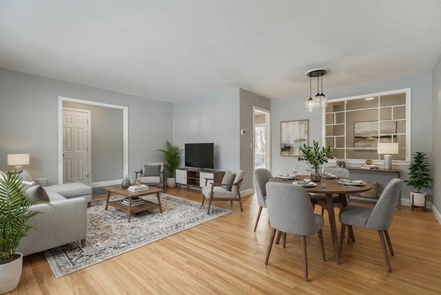 14921 Belvoir Drive, Minnetonka, MN 55345