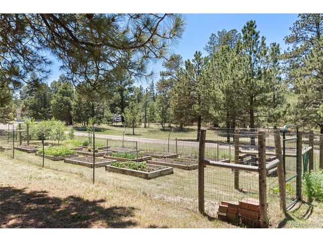35925 Whispering Pine Ct, Elizabeth, CO 80107