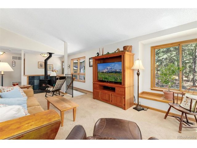 35925 Whispering Pine Ct, Elizabeth, CO 80107