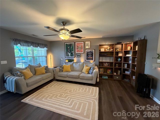10523 Trolley Run Drive, Huntersville, NC 28031