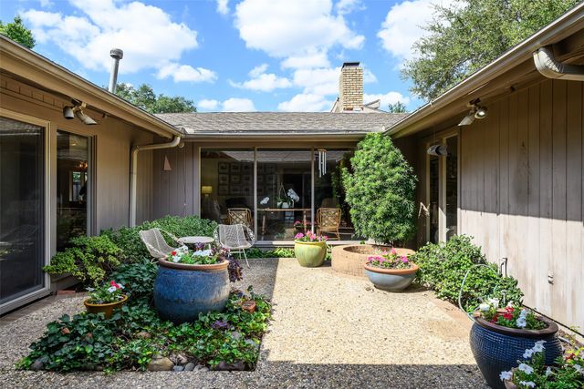 11241 Russwood Circle, Dallas, TX 75229