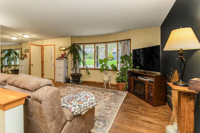 17405 Jersey Way, Lakeville, MN 55044