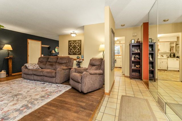 17405 Jersey Way, Lakeville, MN 55044