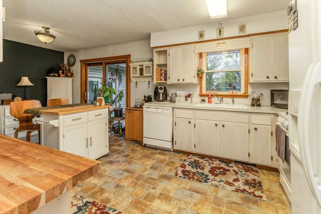 17405 Jersey Way, Lakeville, MN 55044